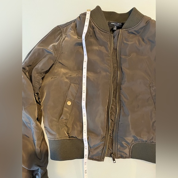 Green bomber jacket - Picture 5 of 5